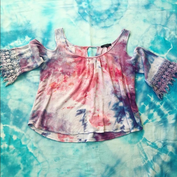 Medium Open Shoulder Ice Dyed Shirt - Picture 2 of 4
